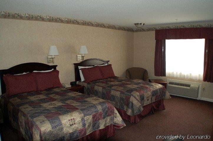 Shiretown Inn & Suites Houlton الغرفة الصورة