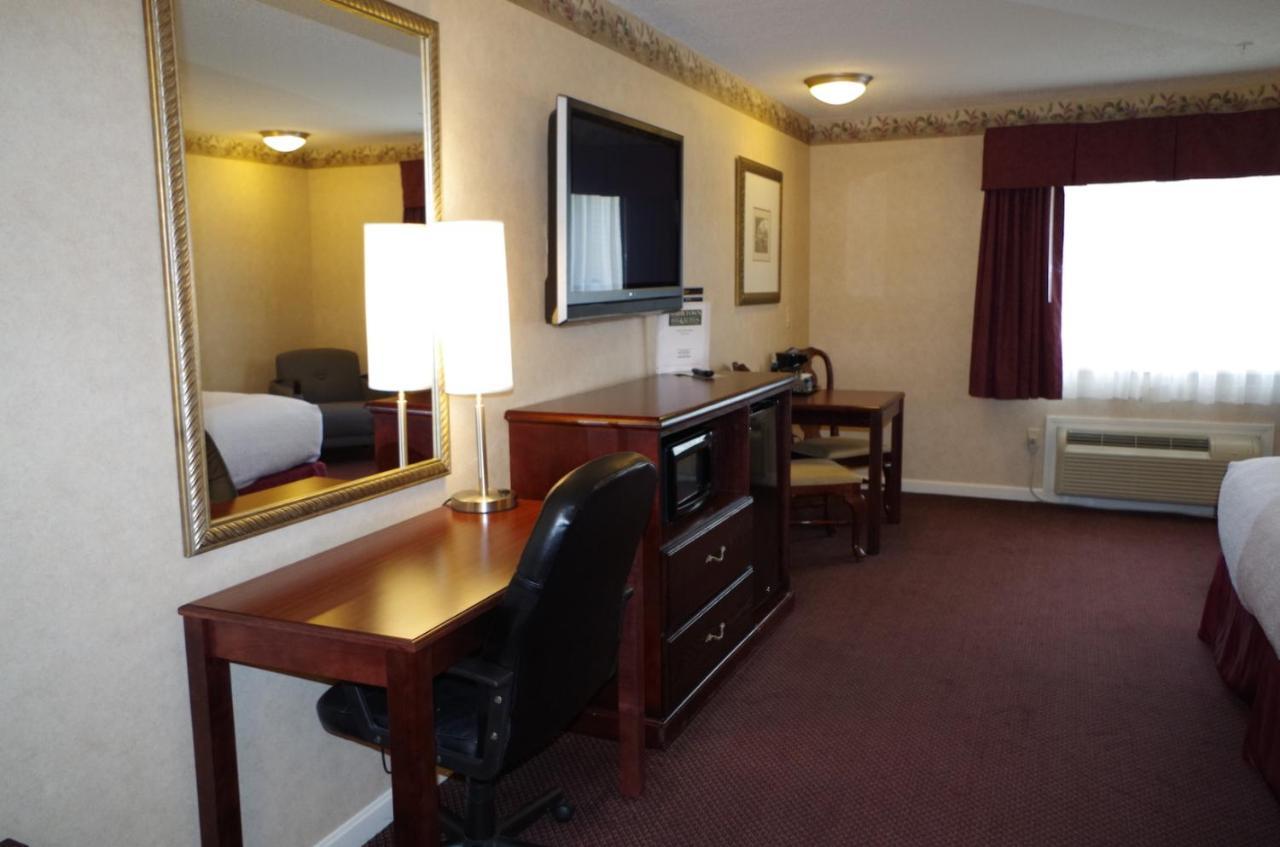 Shiretown Inn & Suites Houlton المظهر الخارجي الصورة